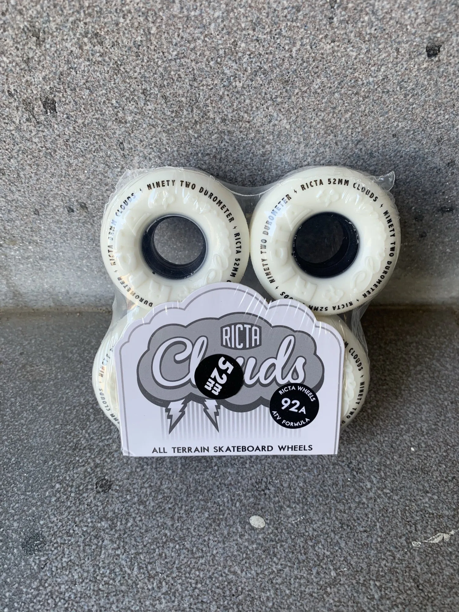 Ricta Clouds 52 mm 92a